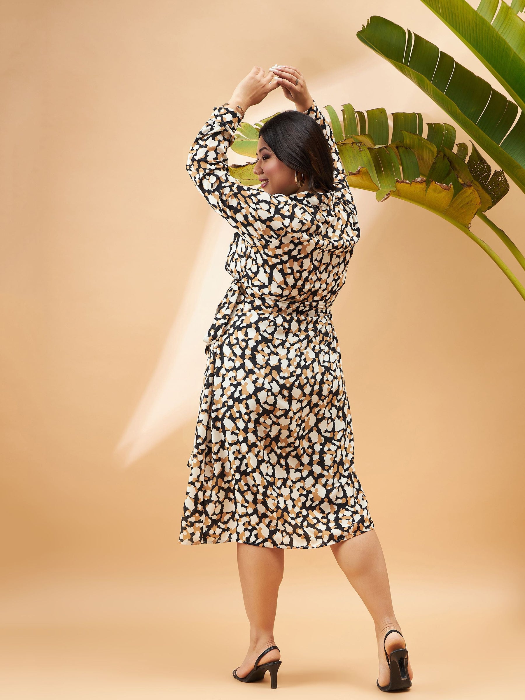 Black & Beige Printed Wrap Dress-SASSAFRAS Curve