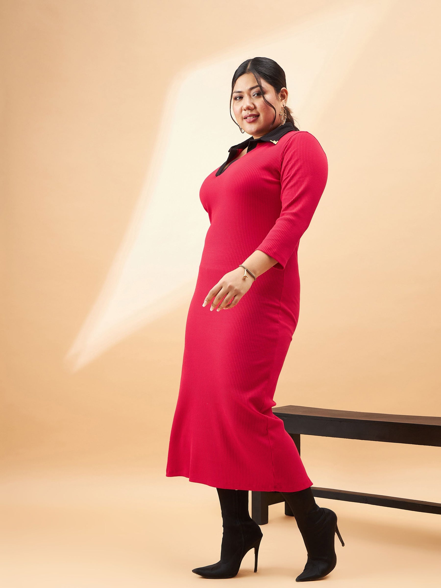 Red Rib Contrast Collar Midi Dress-SASSAFRAS Curve