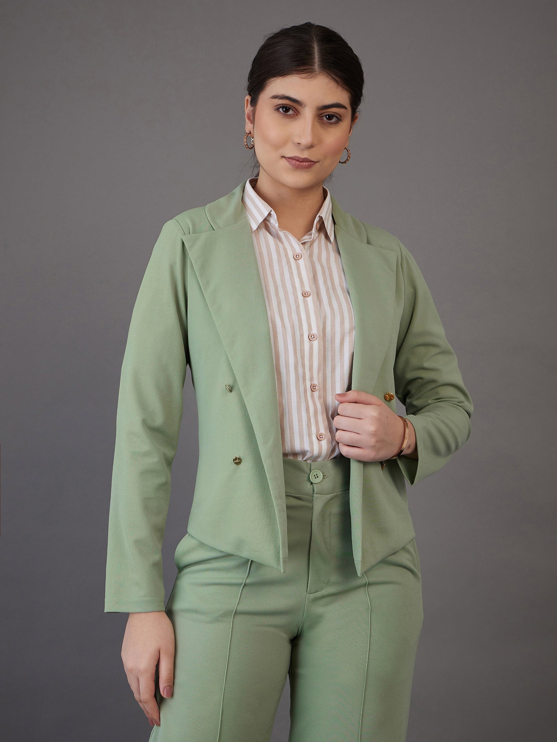 Buy Women Green Notch Collar Single-Breasted Blazer Online at Best Price - Sassafras Buy Women Green Notch Collar Single-Breasted Blazer Online at Best Price - Sassafras