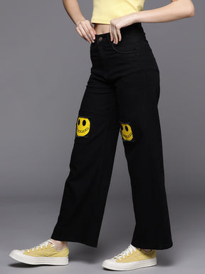 Women Black Smiley Print Straight Jeans