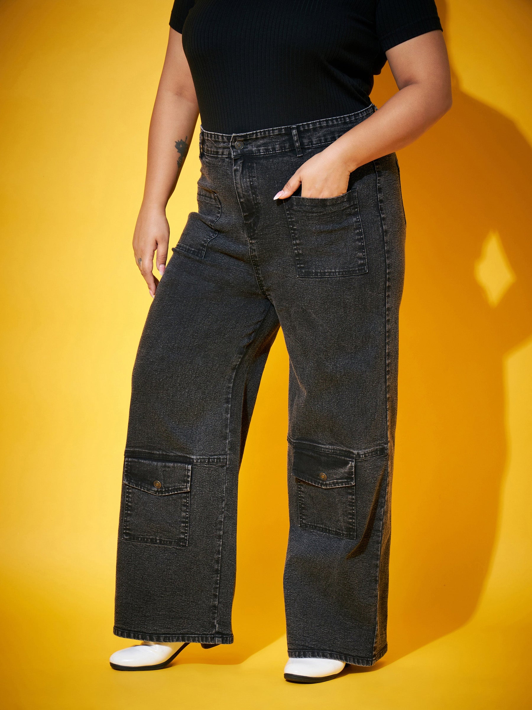 Black Acid Wash Multi Pocket Straight Jeans-SASSAFRAS Curve