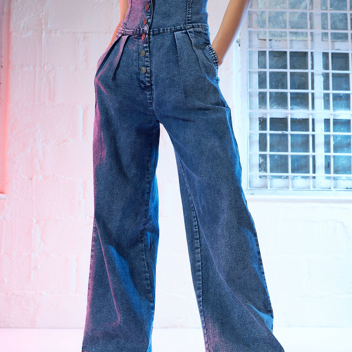 Buy Women Blue High Waisted Staright Fit Jeans Online at Best