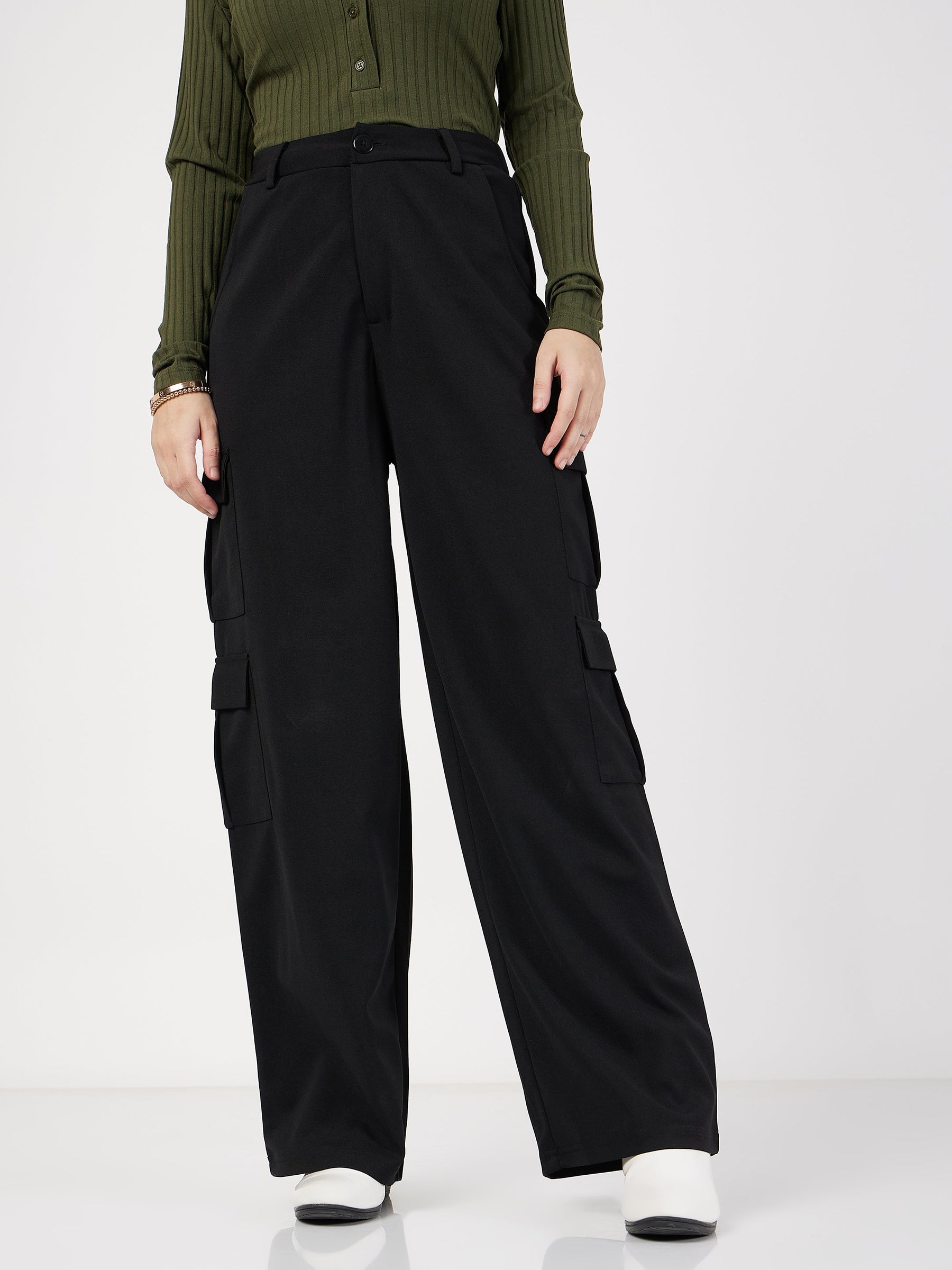 Women Black Multi Pocket Detail Cargo Pants