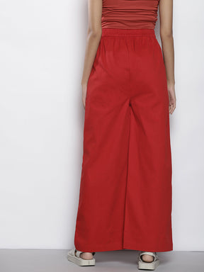 Women Red Twill Contrast Pouch Pocket Pants