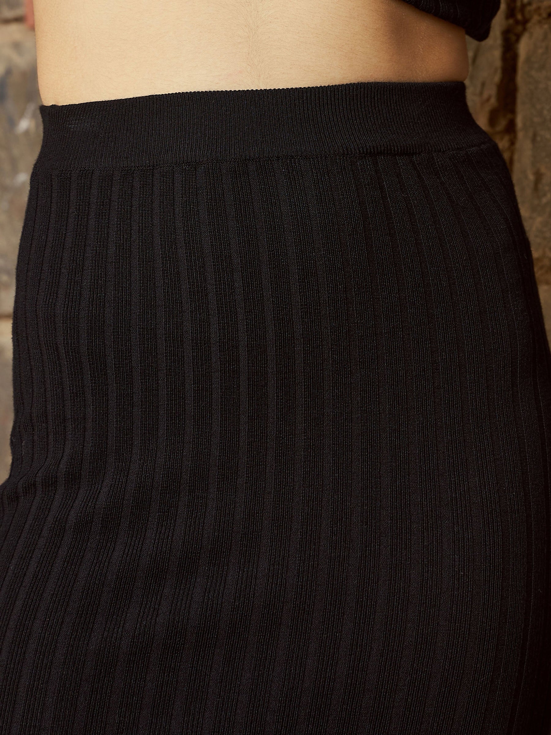 Black Rib Sweater With Pencil Skirt-SASSAFRAS