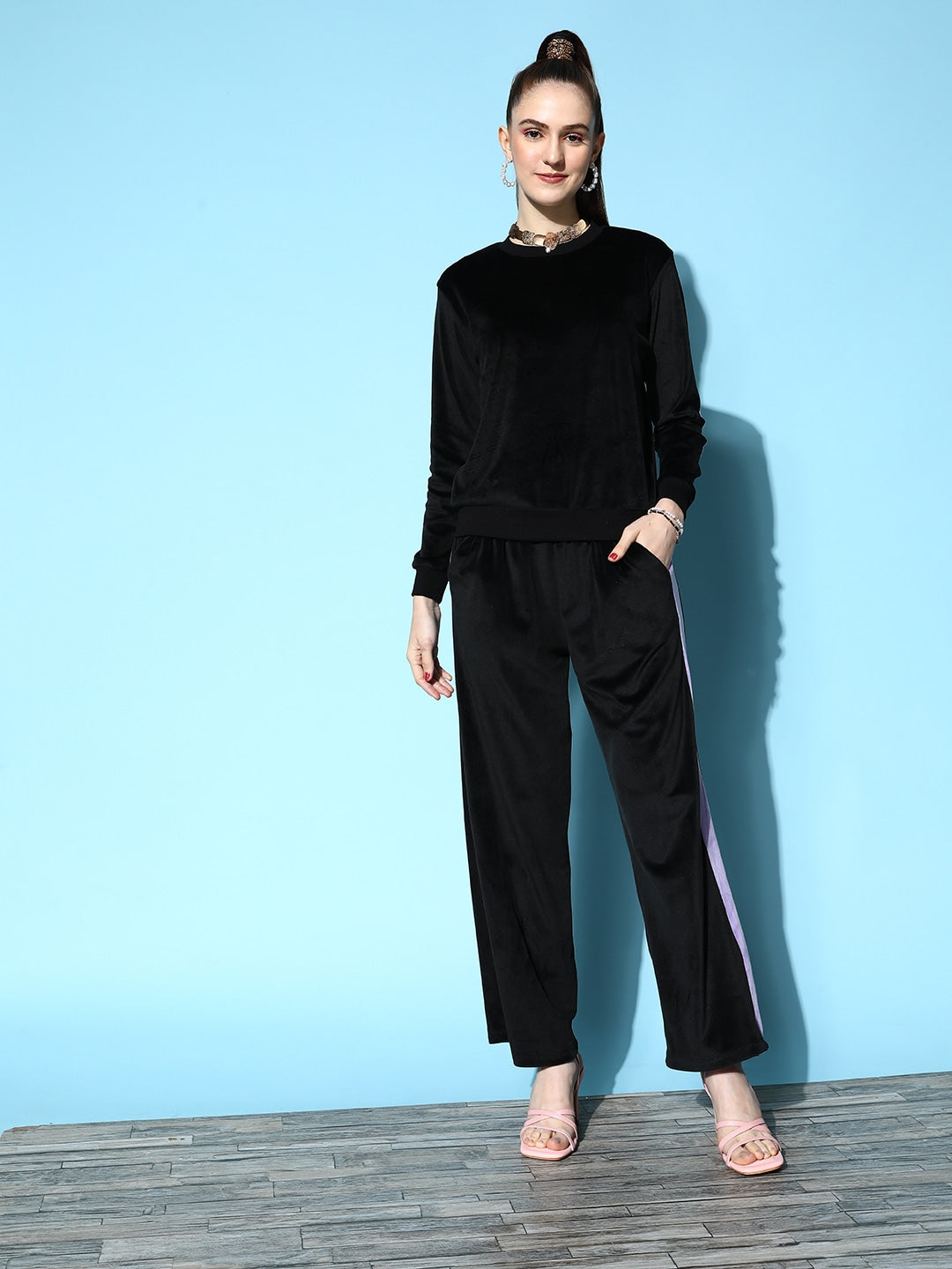 Women Black Velour Patched Sweatshirt With Track Pants