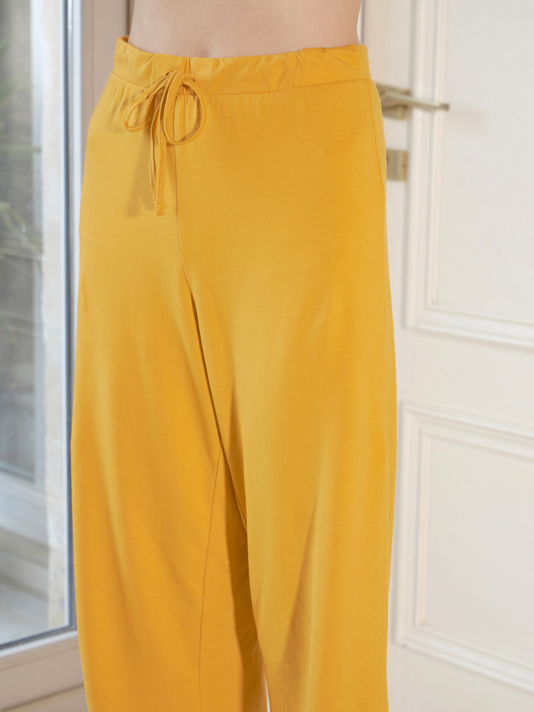 Women Mustard Ruched T-Shirt With Lounge Pants