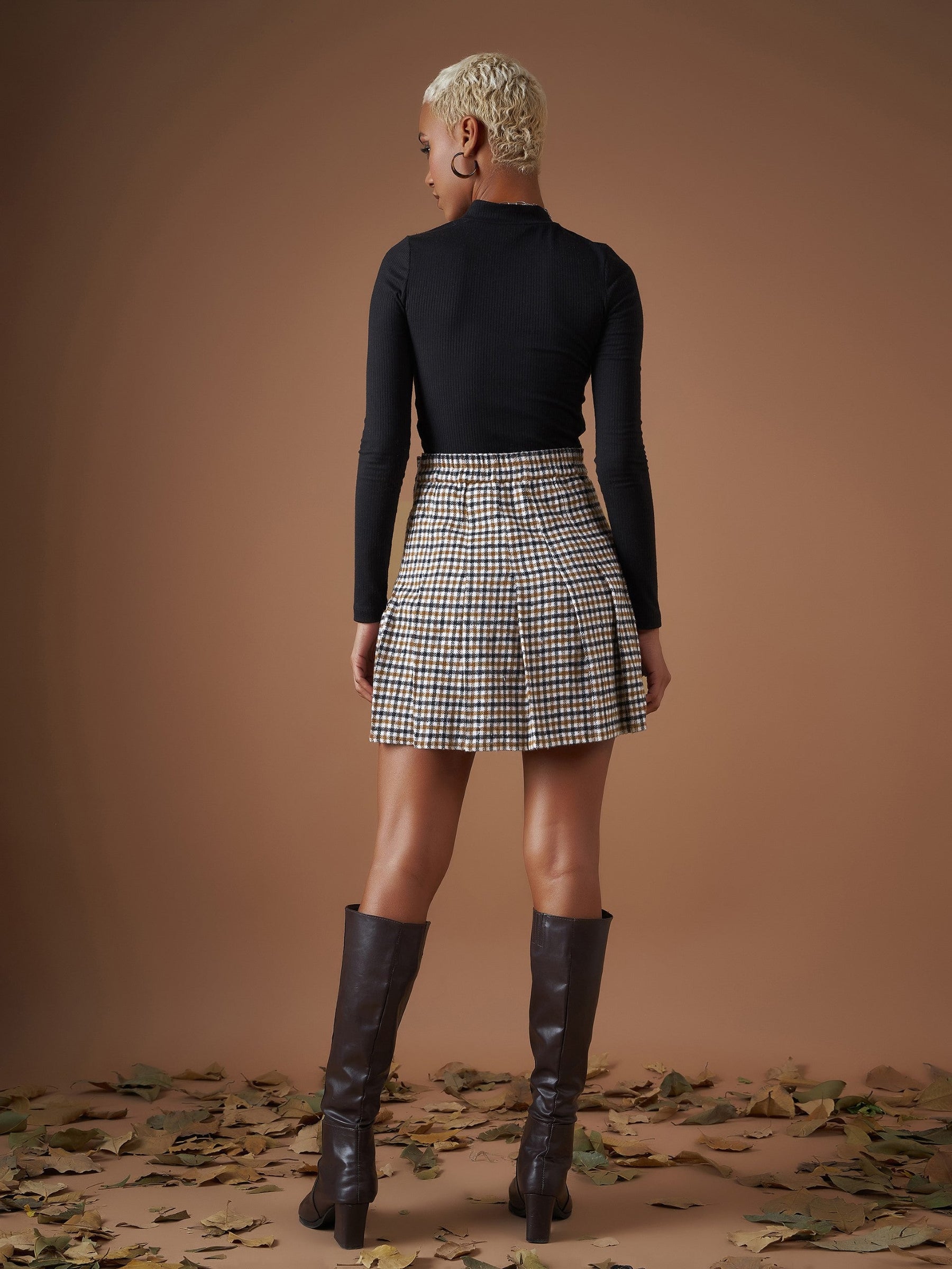 Women Brown Flannel Check Pleated Mini Skirt - Main Image