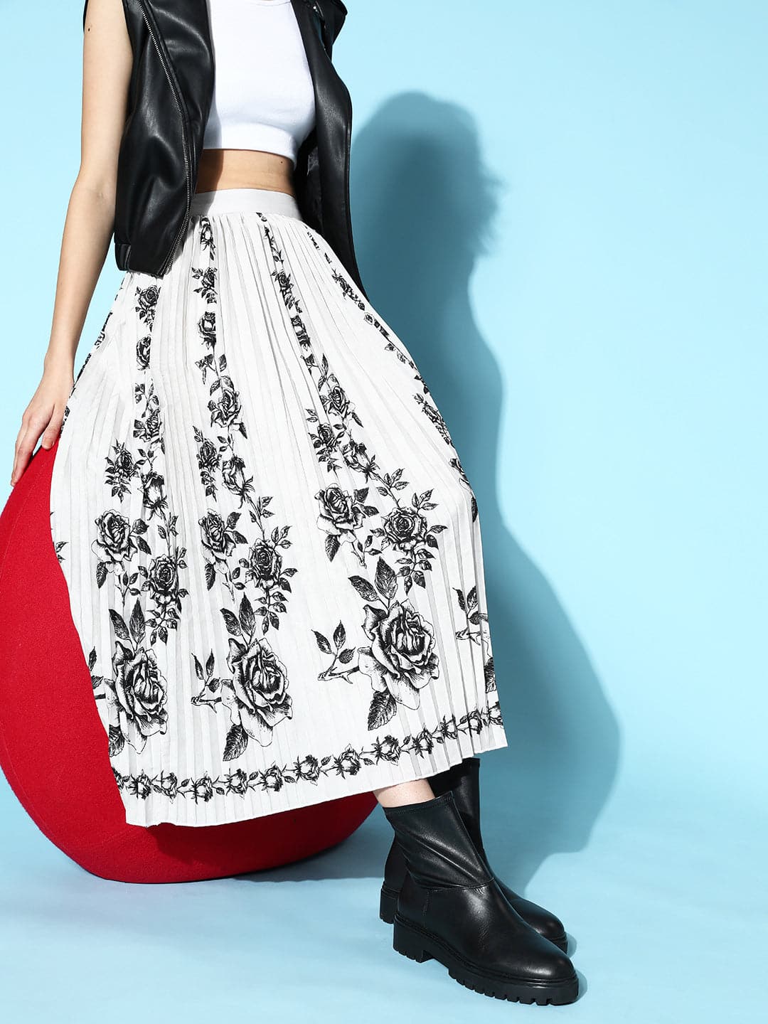 Women Grey Floral Print Pleated Skirt-Skirts-SASSAFRAS