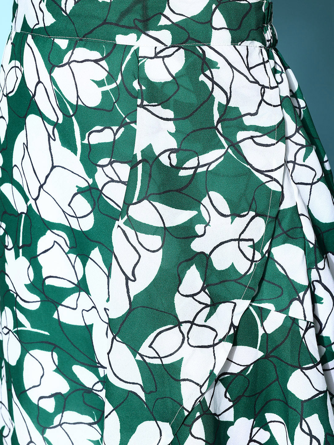 Women Emerald Green & White Floral Cascading Ruffle Skirt
