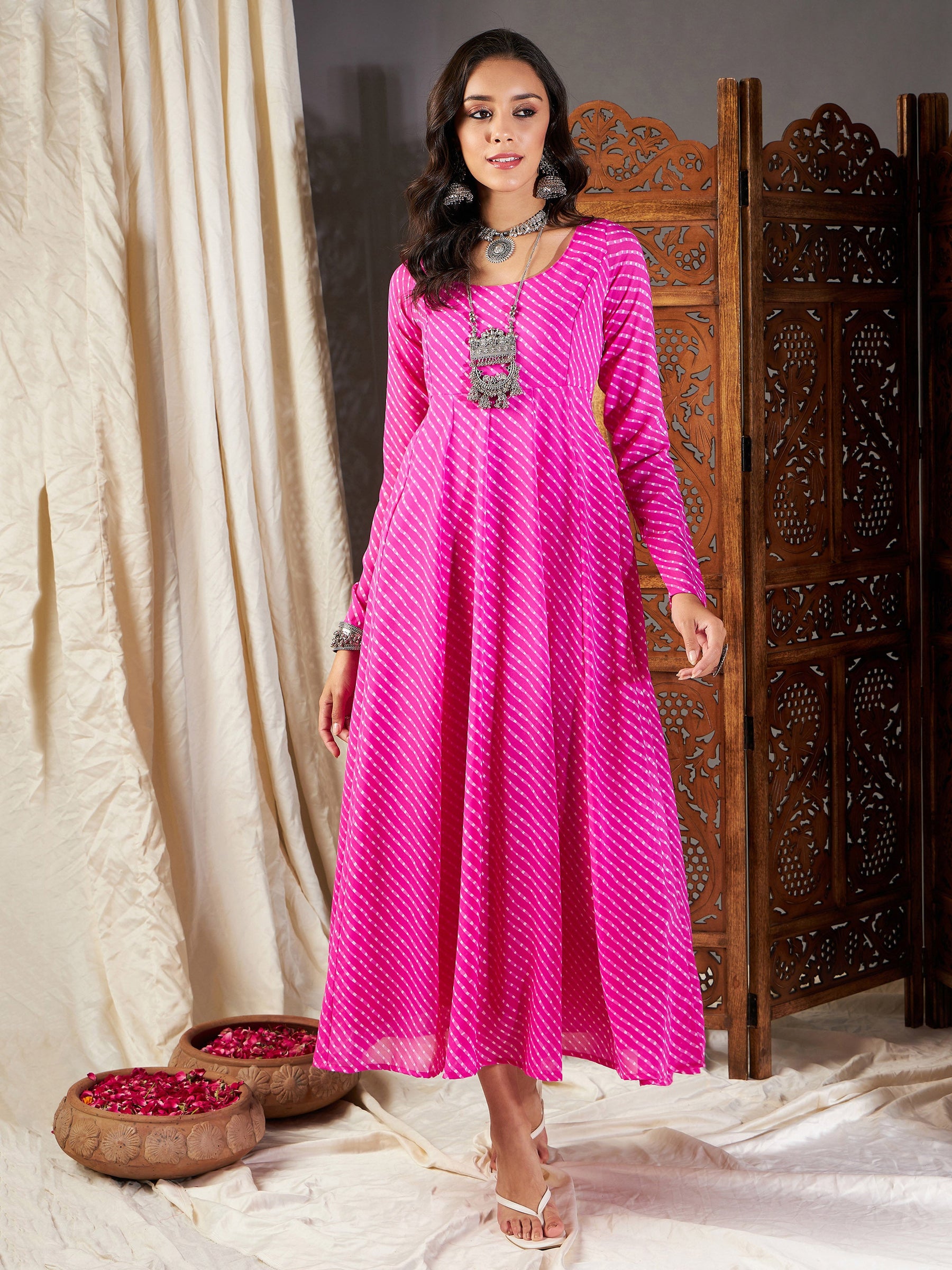 Absolut Peach Anarkali with Leggings | Long kurta designs, Dress neck  designs, Kurti designs