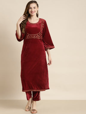 Maroon Velvet Bodice Zari Embroidered Kurta-Kurtas-SASSAFRAS