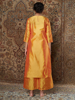 Women Mustard Zari Embroidered Straight Kurta