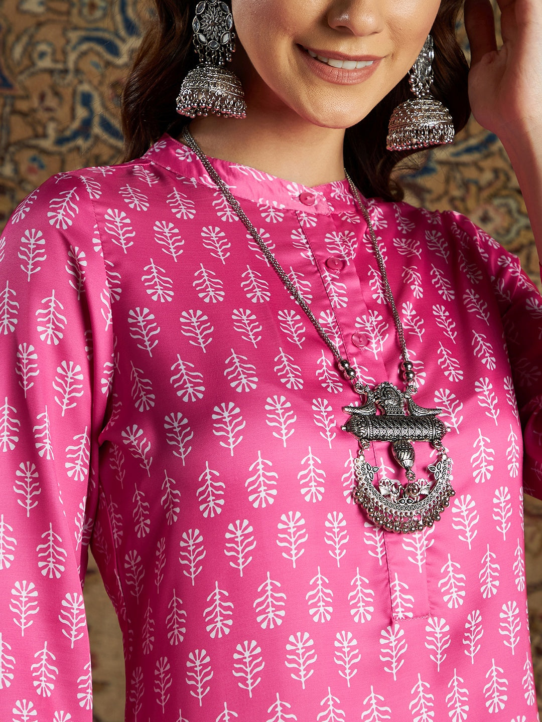 Women Pink Satin Floral Straight Kurta