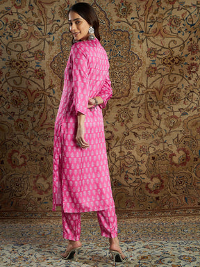 Women Pink Satin Floral Straight Kurta