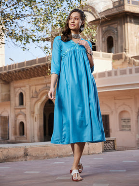 Teal Embroidered Slant Empire Seam Kurta-Shae by SASSAFRAS