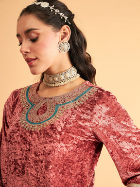 Pink Velvet Front Zari Embroidered Straight Kurta-Shae by SASSAFRAS