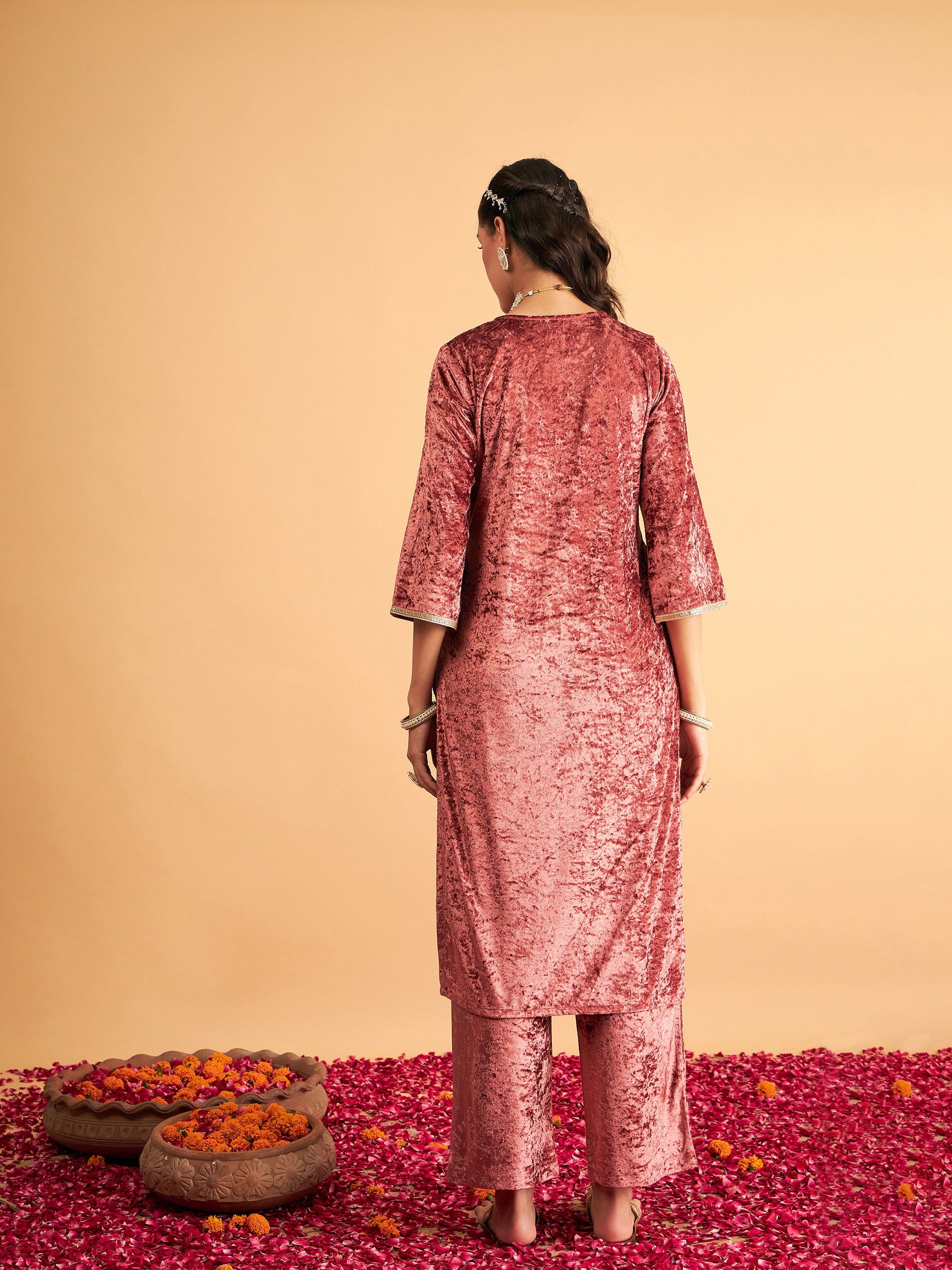 Pink Velvet Front Zari Embroidered Straight Kurta-Shae by SASSAFRAS