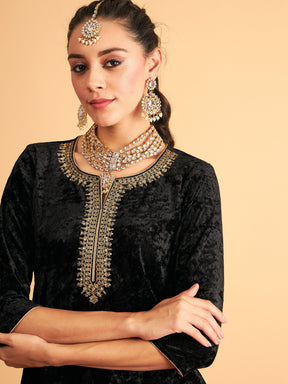 Black Velvet Sequence Embroidered Short Kurta-Shae by SASSAFRAS