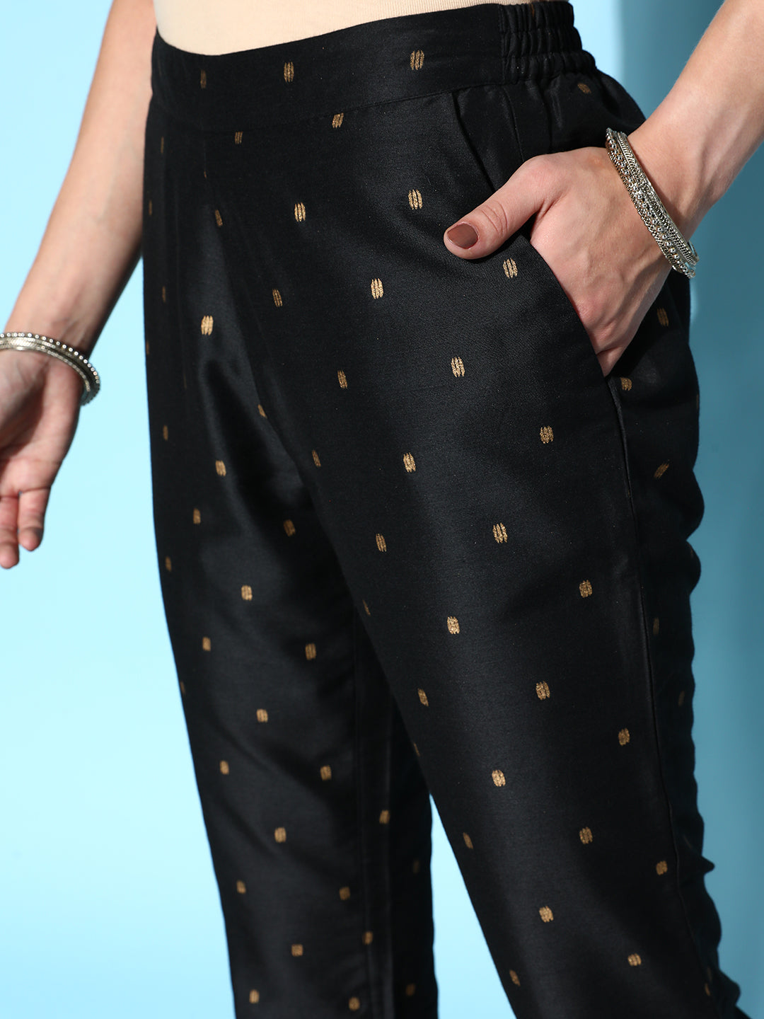 Buy Lyra Women's Solid Black Strech Pencil Pant Online at Best Prices in  India - JioMart.